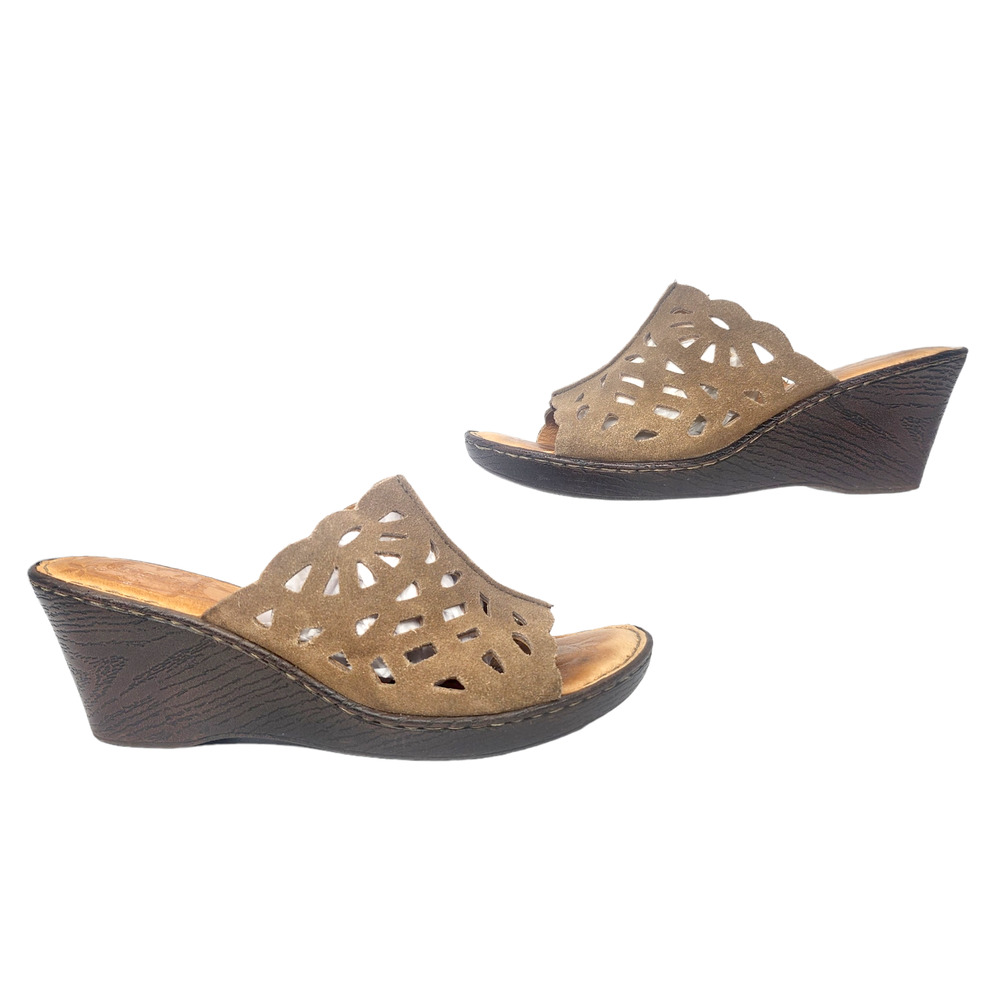Born Sandals 8 Brown Suede Slip On Comfy Boho Cushioned Wedges Peep Toe Summer